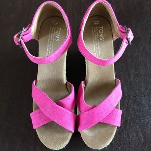 Toms Wedge Sandals Size 8
